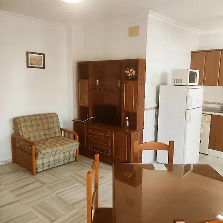 Conileno Con Terraza * コニル・デ・ラ・フロンテラ